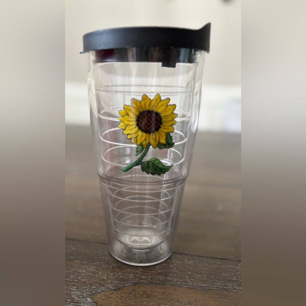 24oz Tervis Sunflower Tumbler with Black Lid